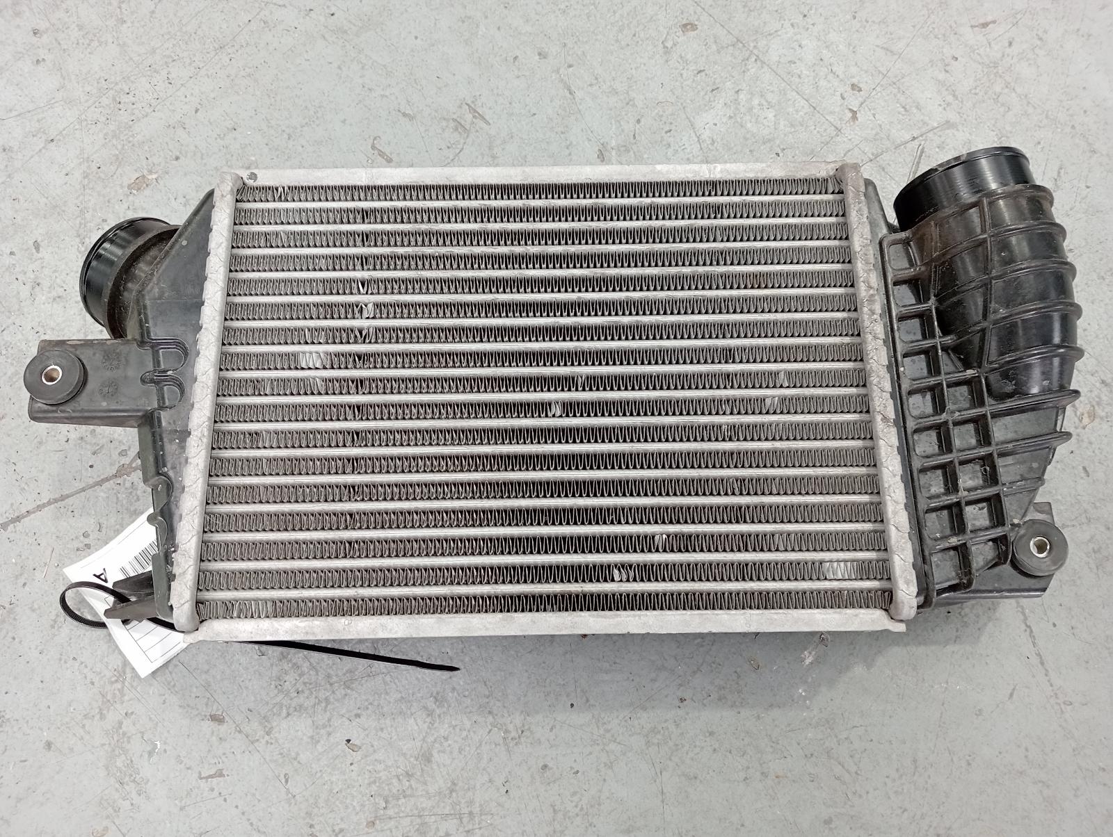 8976051