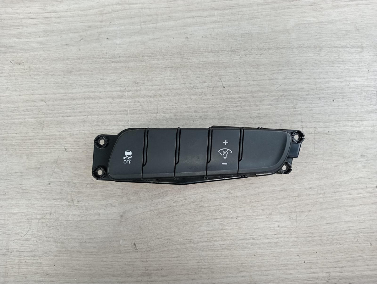 9045118