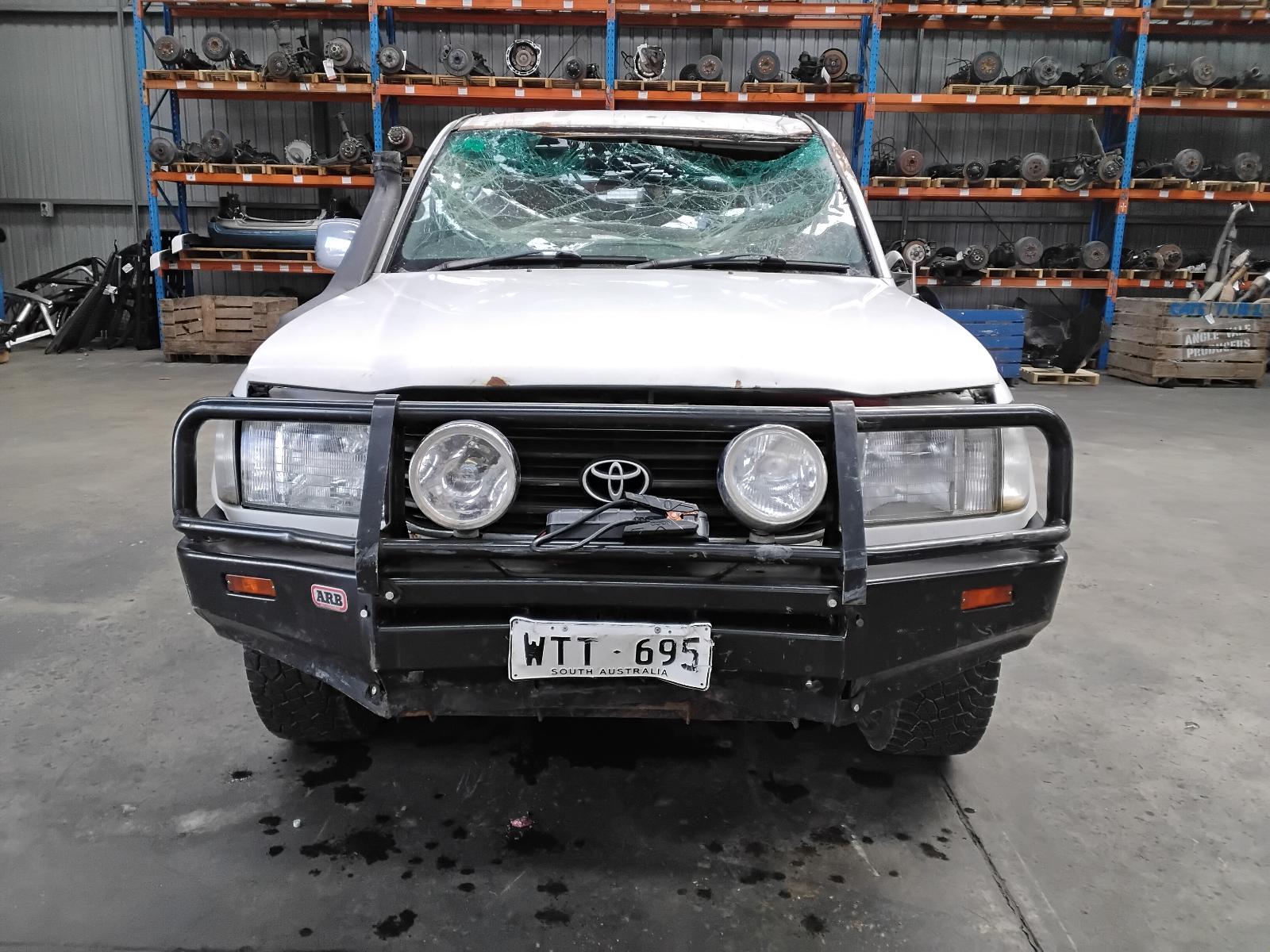 8952761