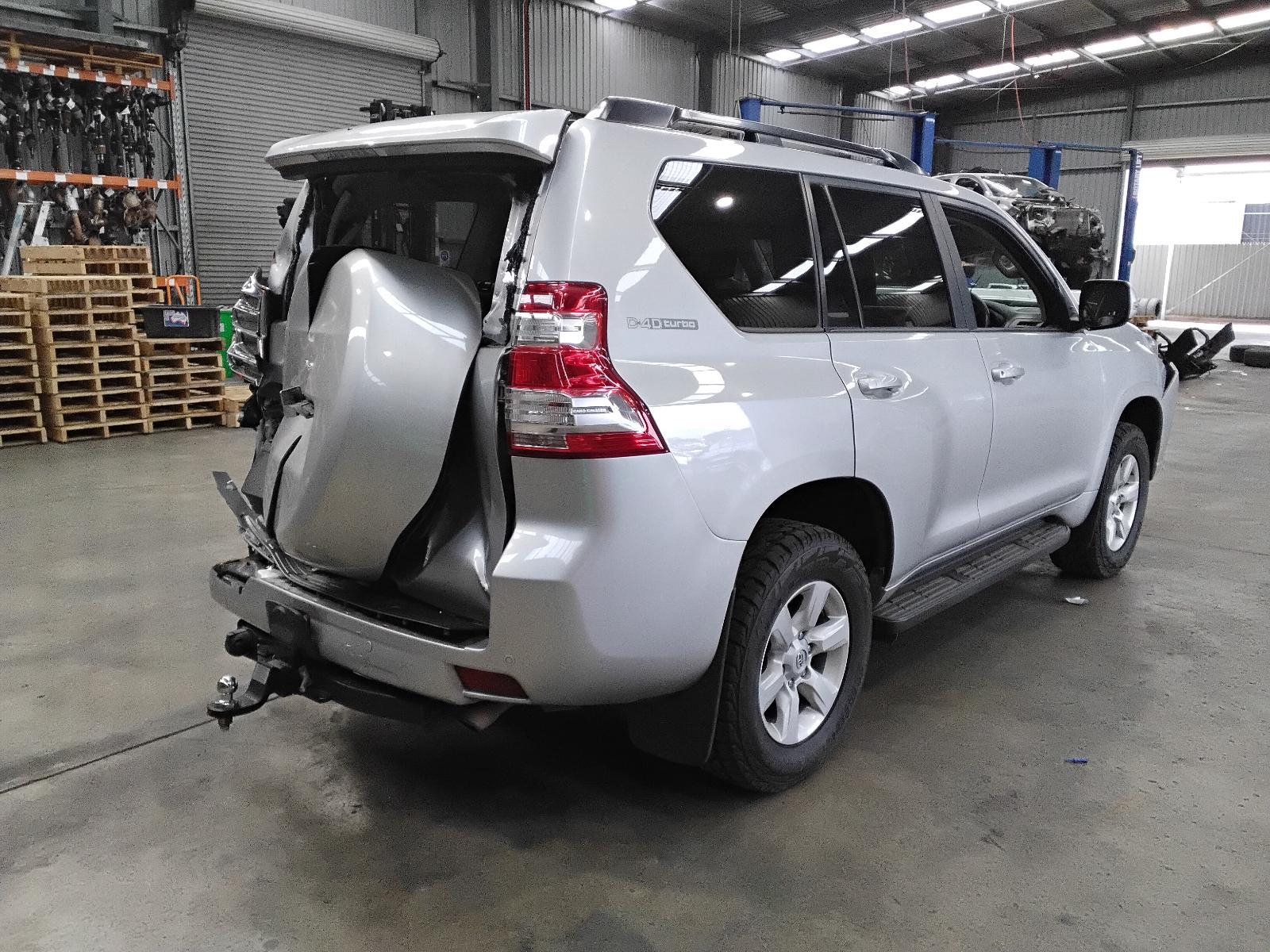 8952905