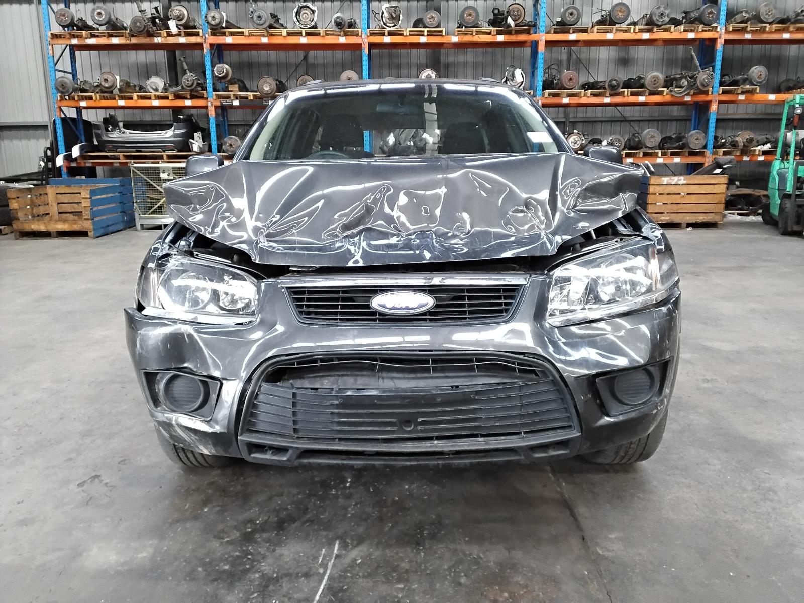 8946572