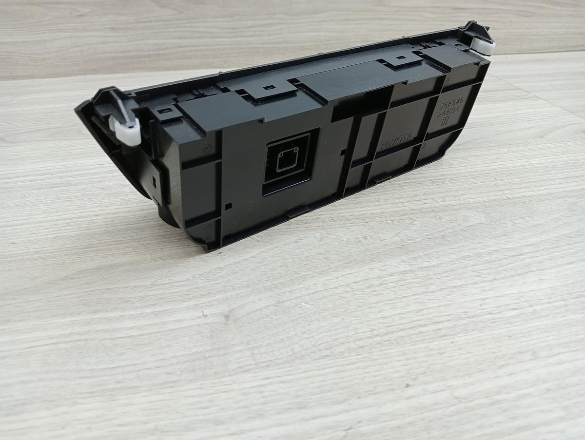 9045147