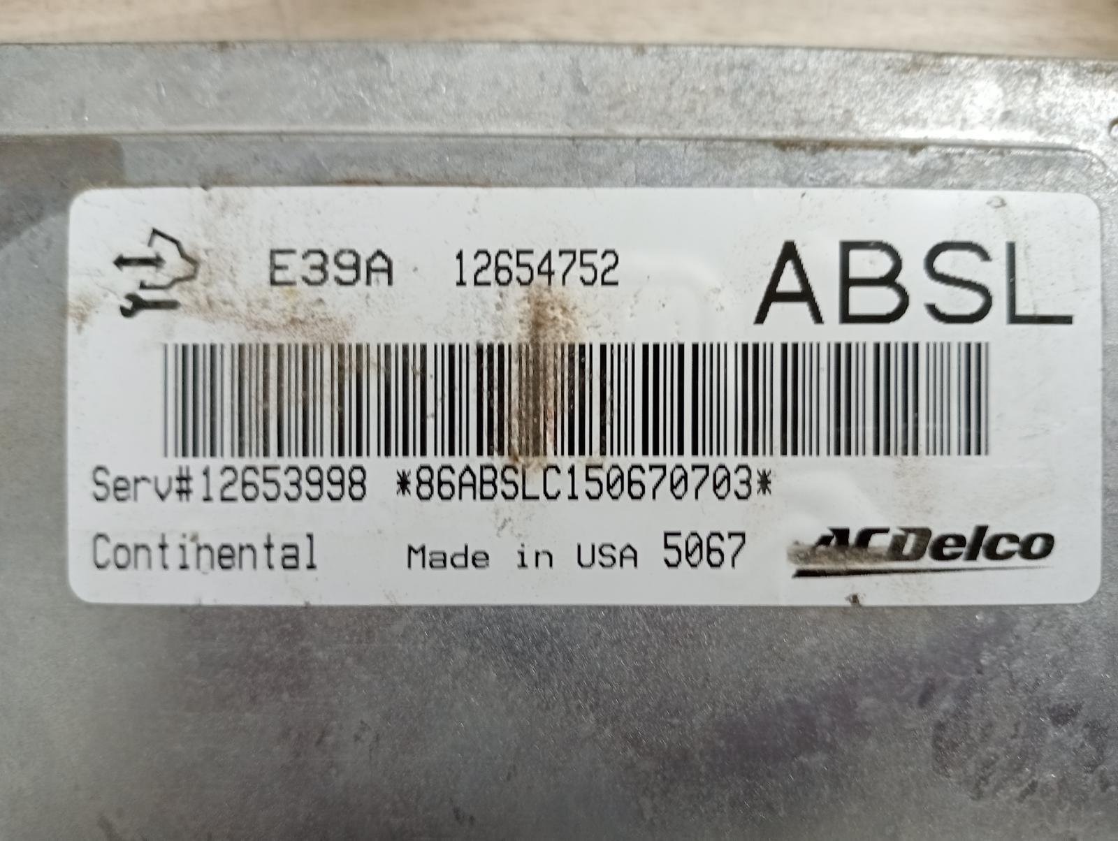 8984296