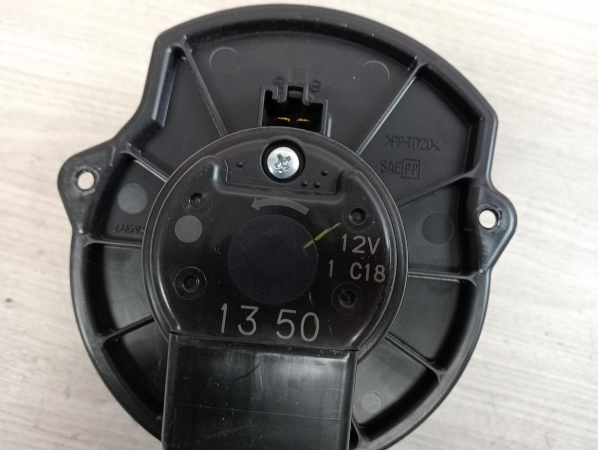 8997723