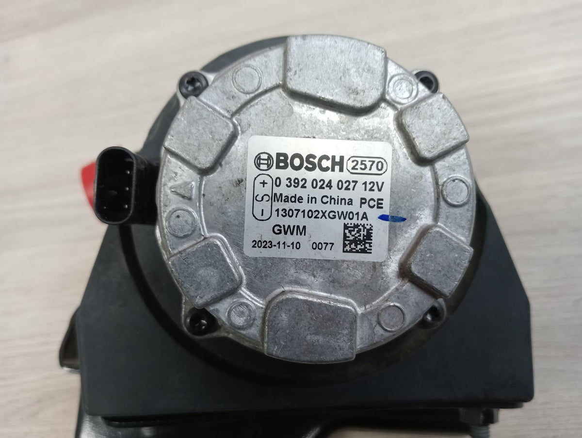 9036586