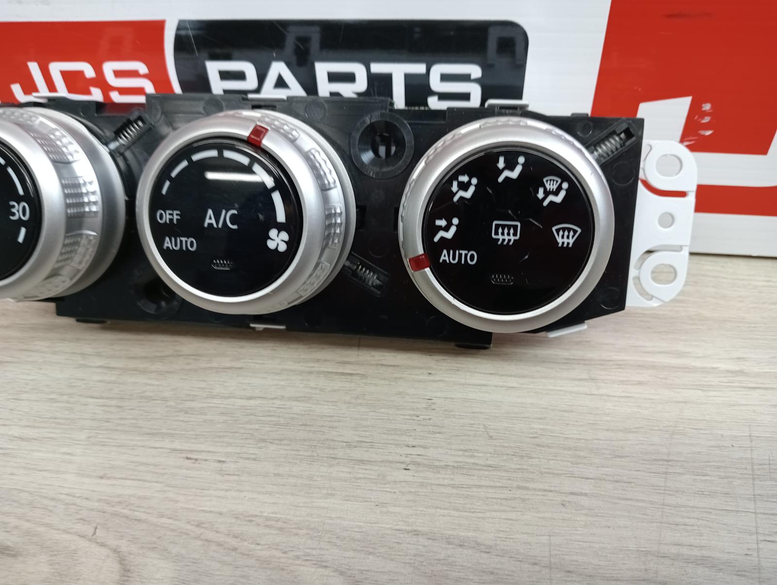 8946258