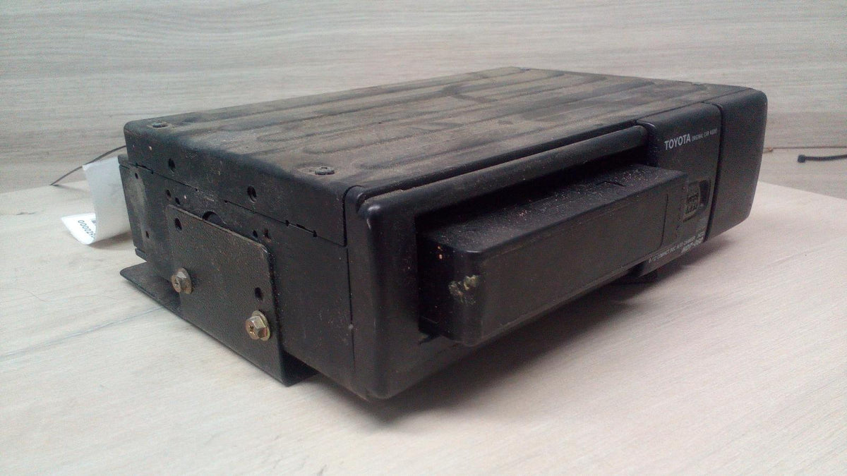 9002586