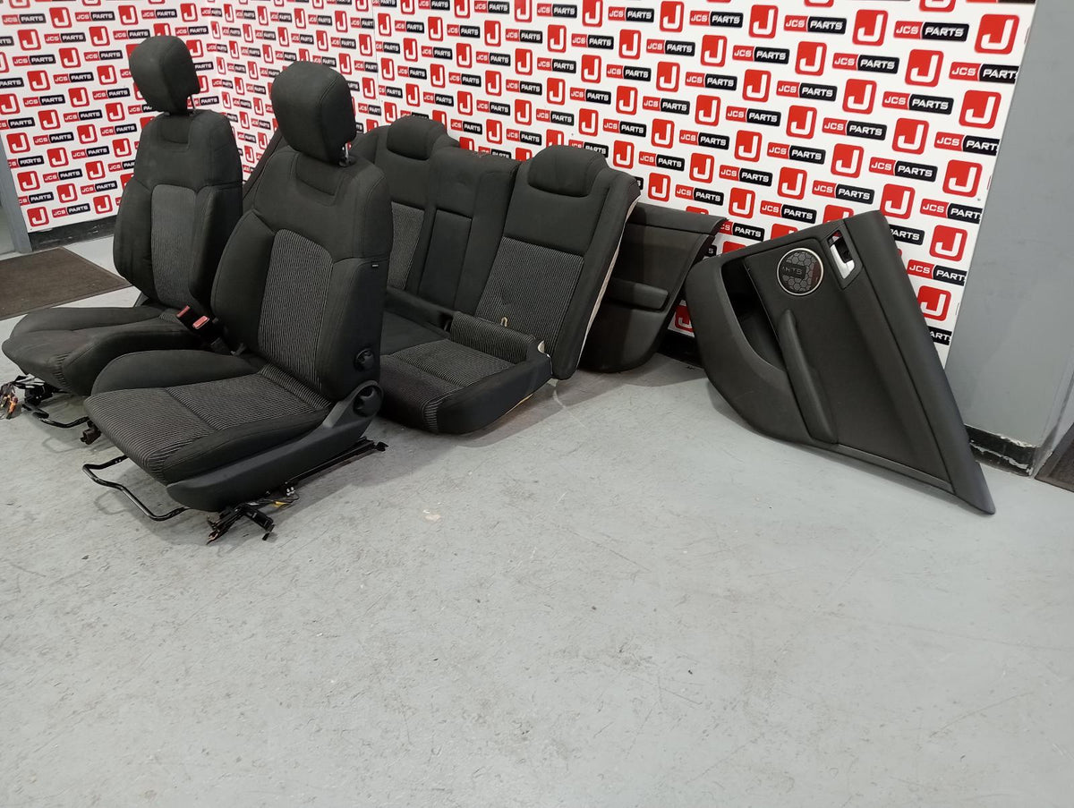 8991125