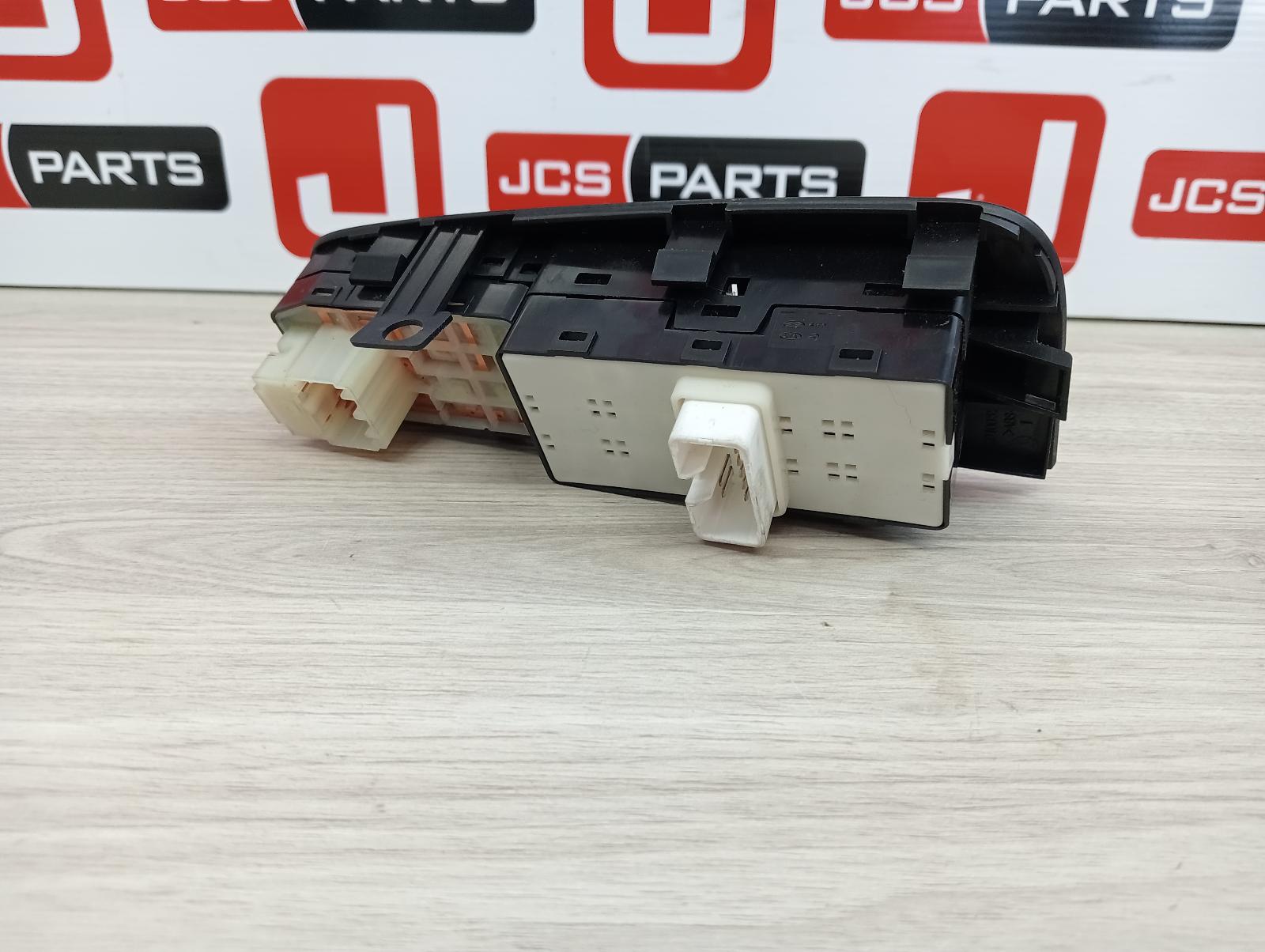 8794716