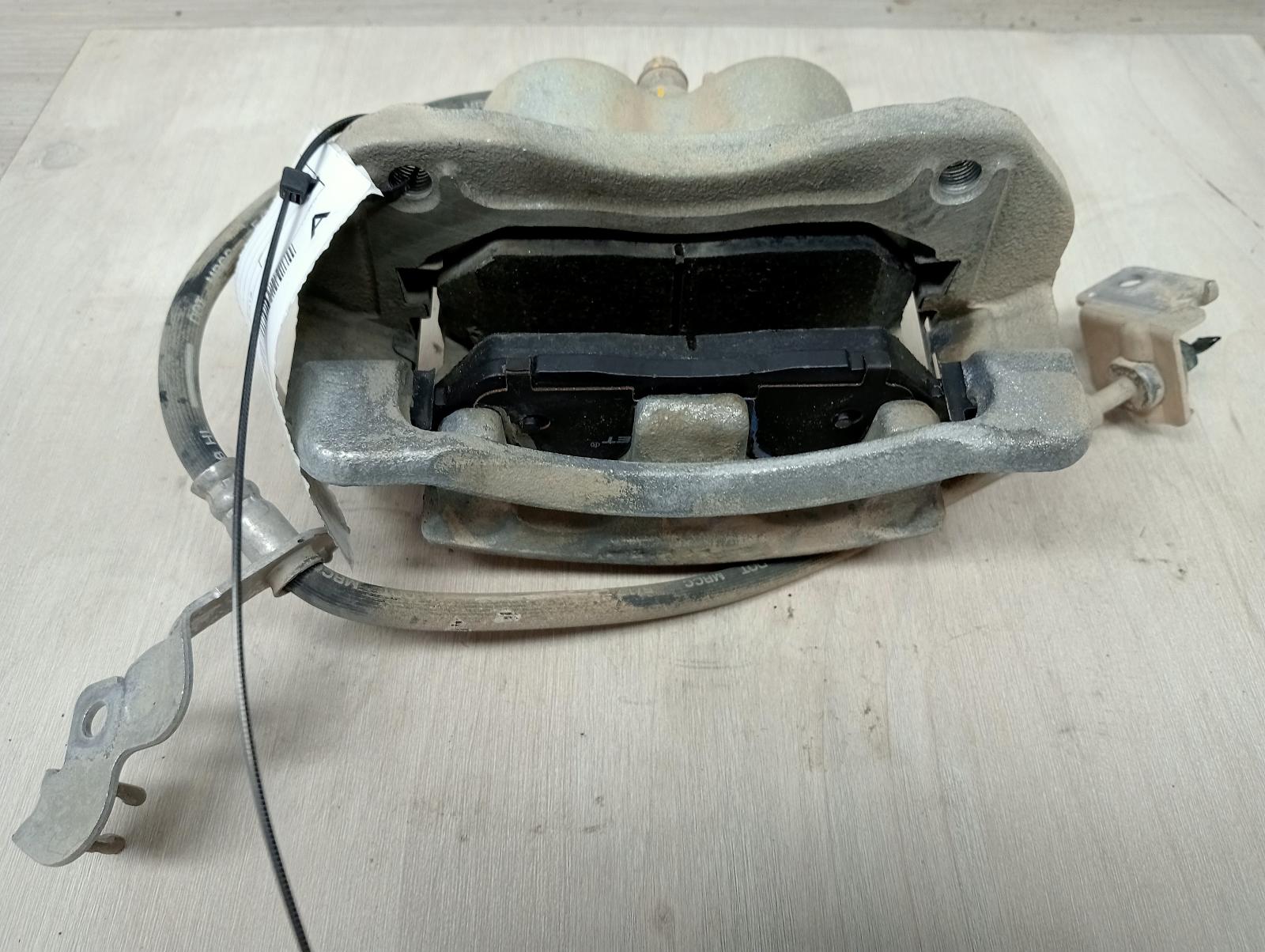 8960966