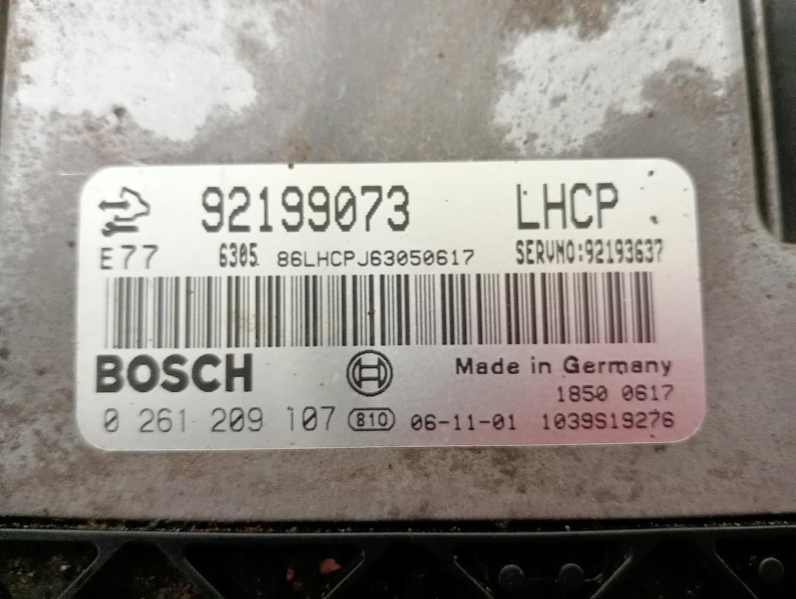 8972528