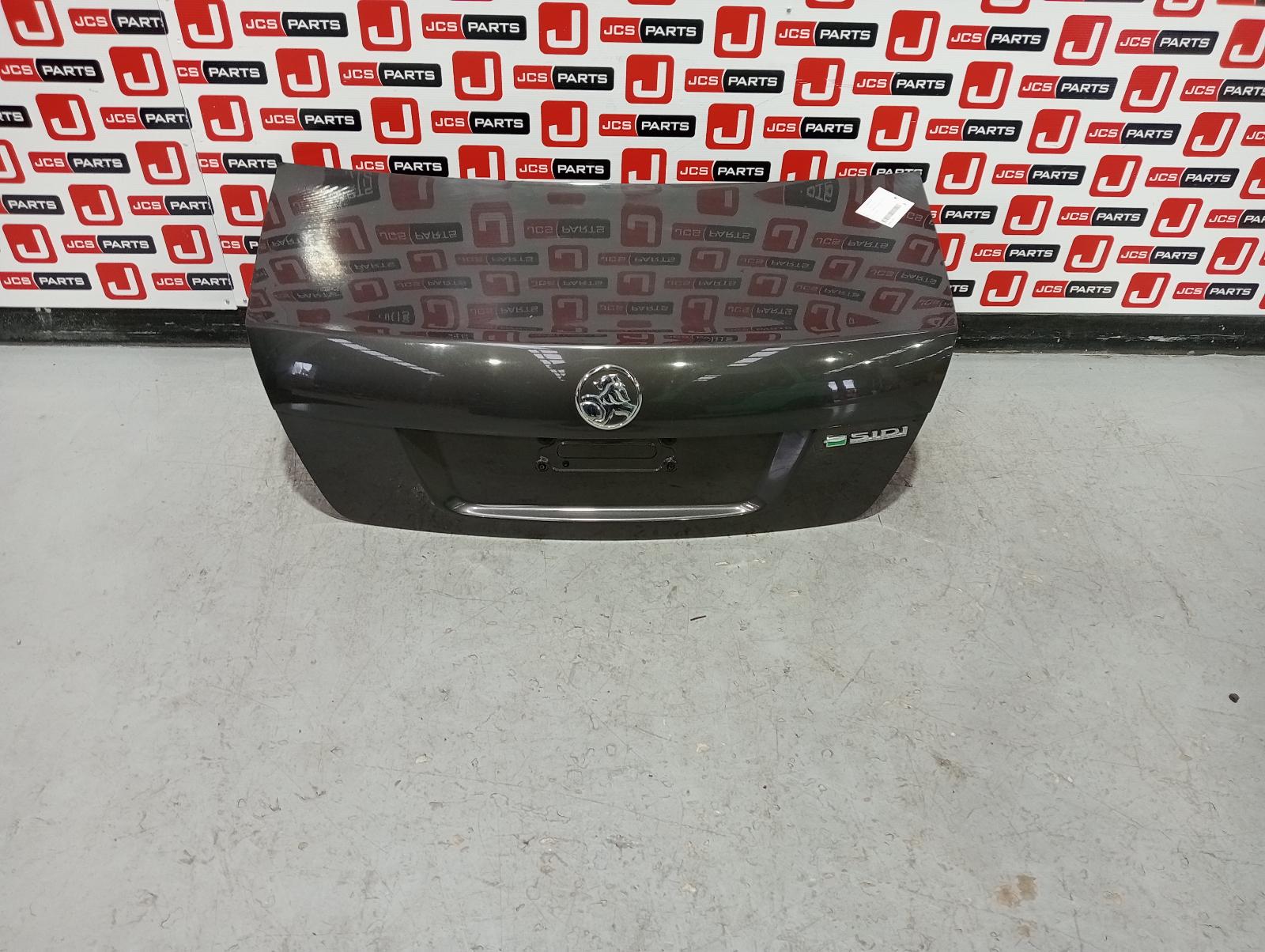 8972819