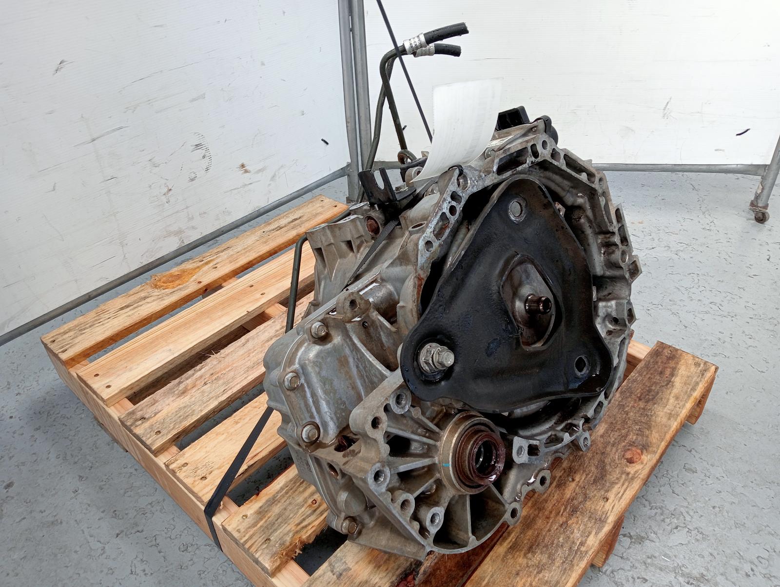 8977316