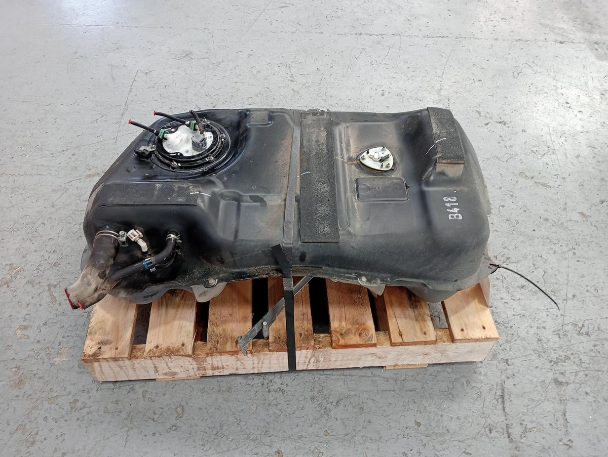 9008572
