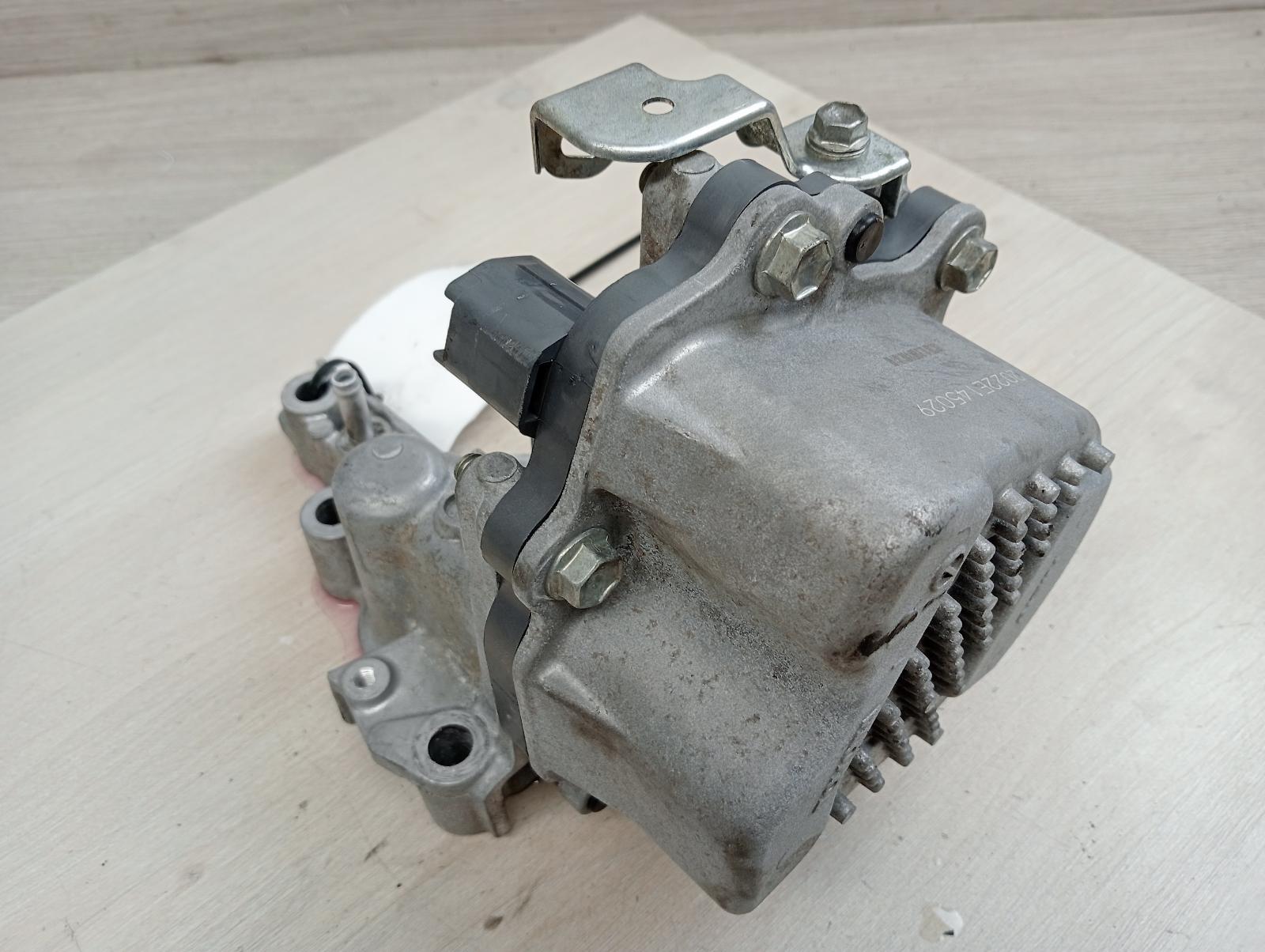 8950075