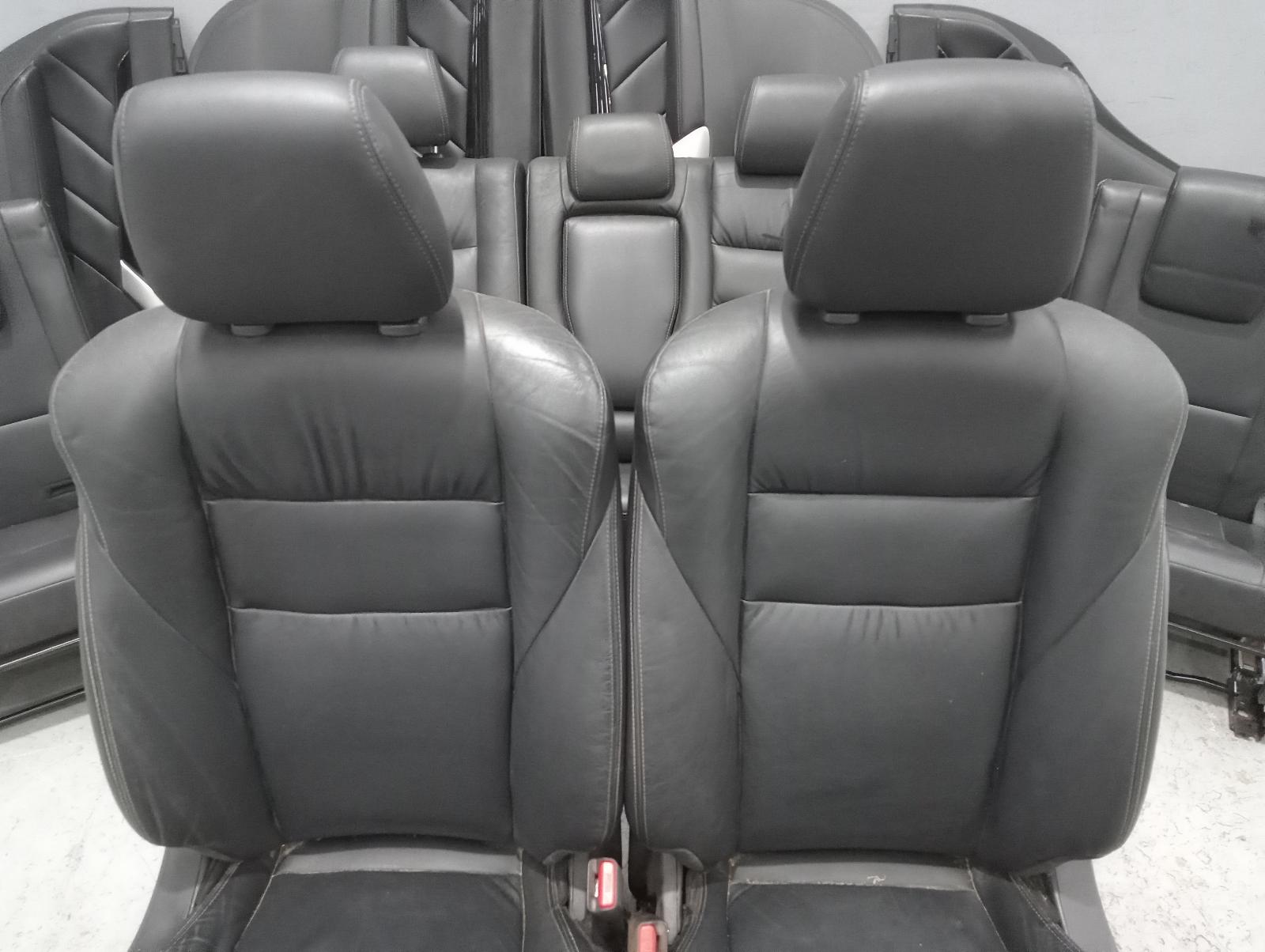8959116