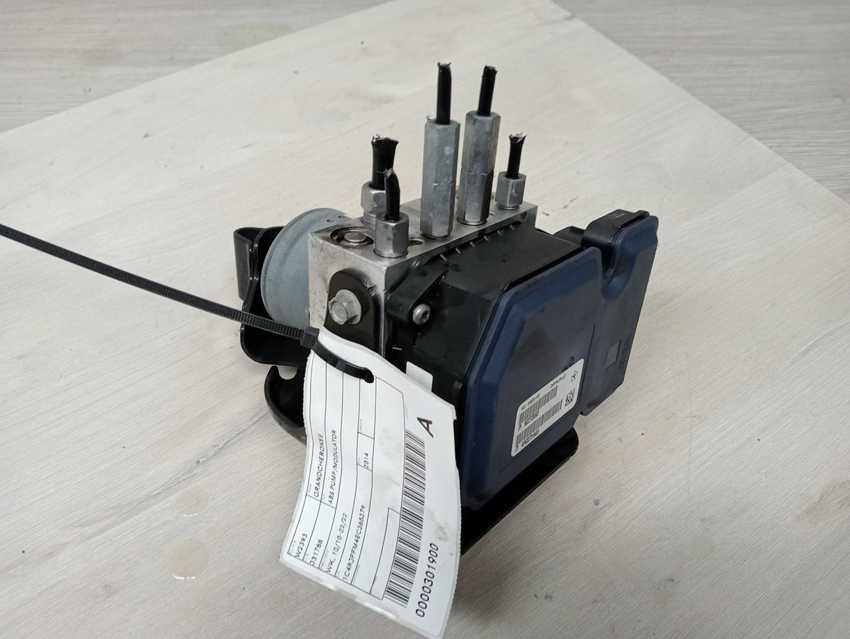 9004973