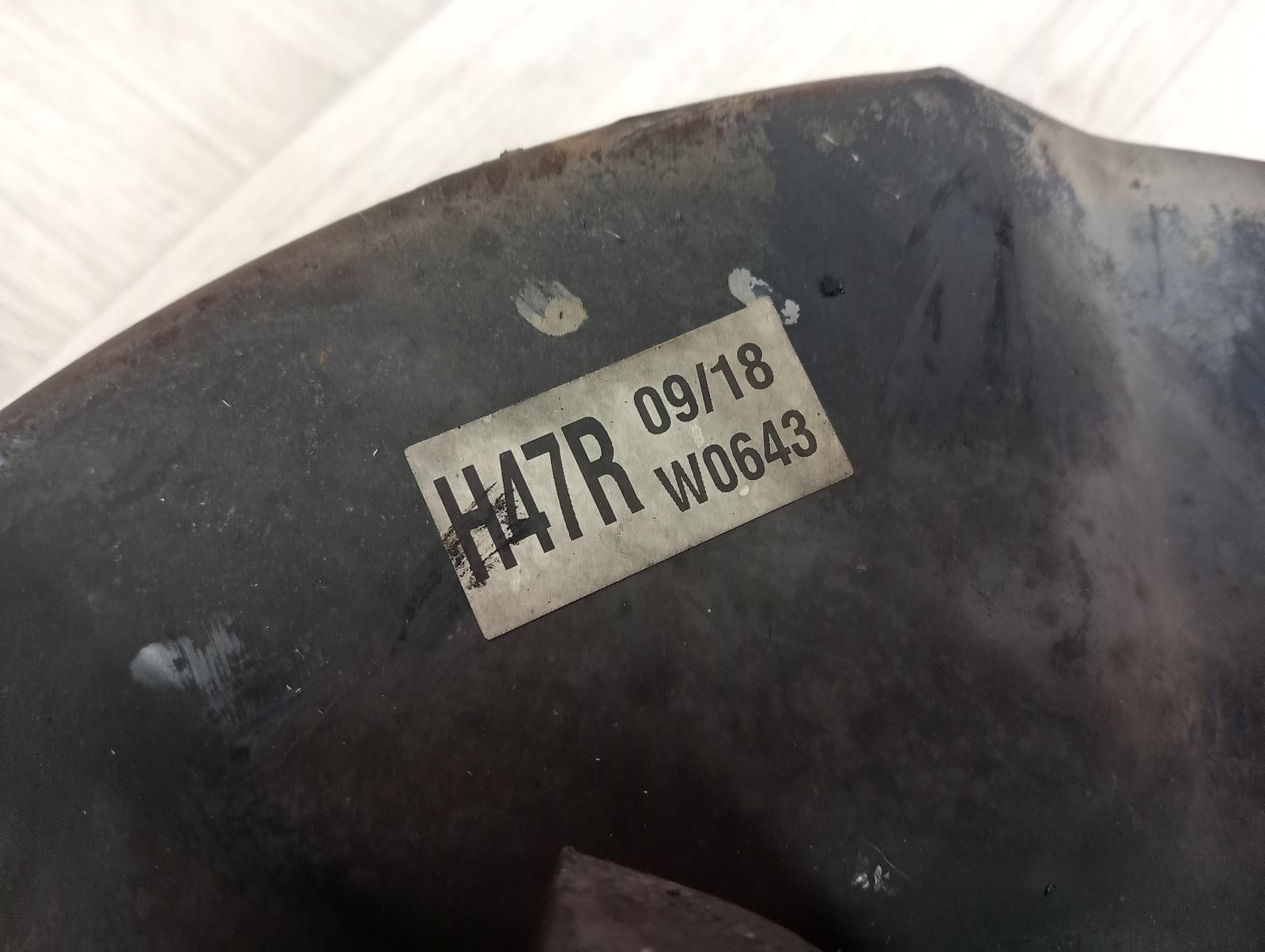 8781172