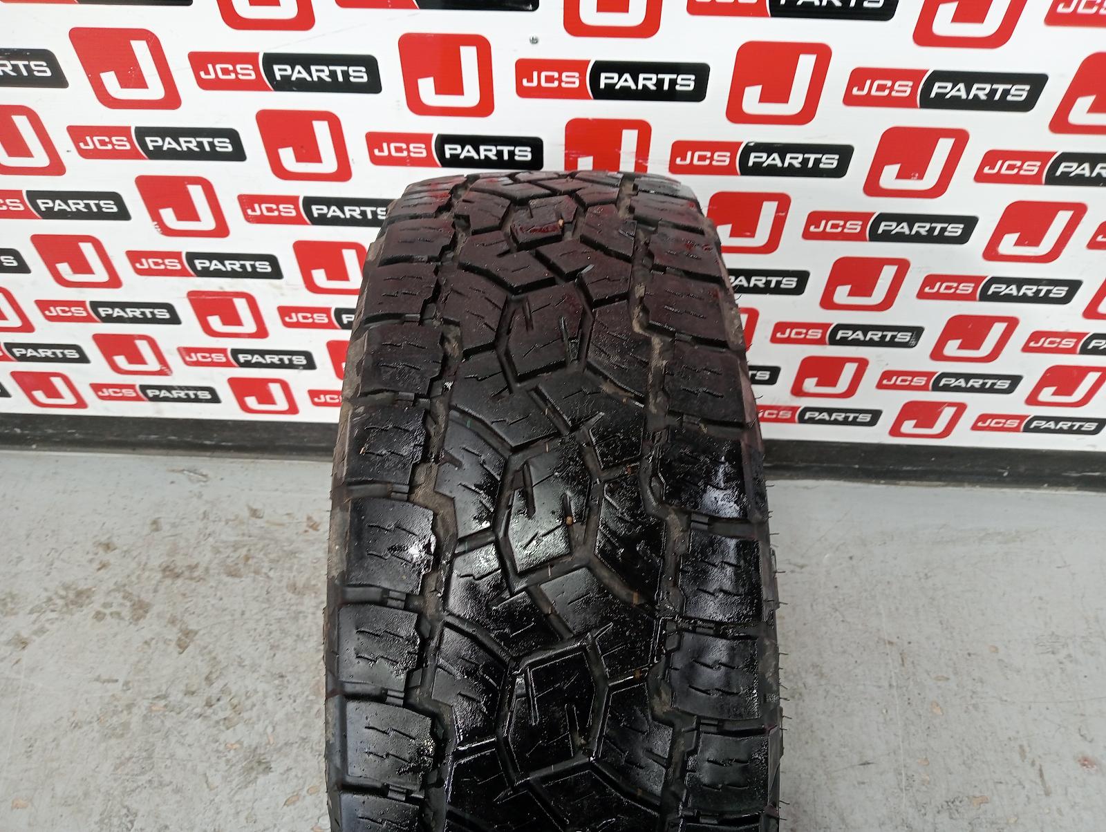 8963500