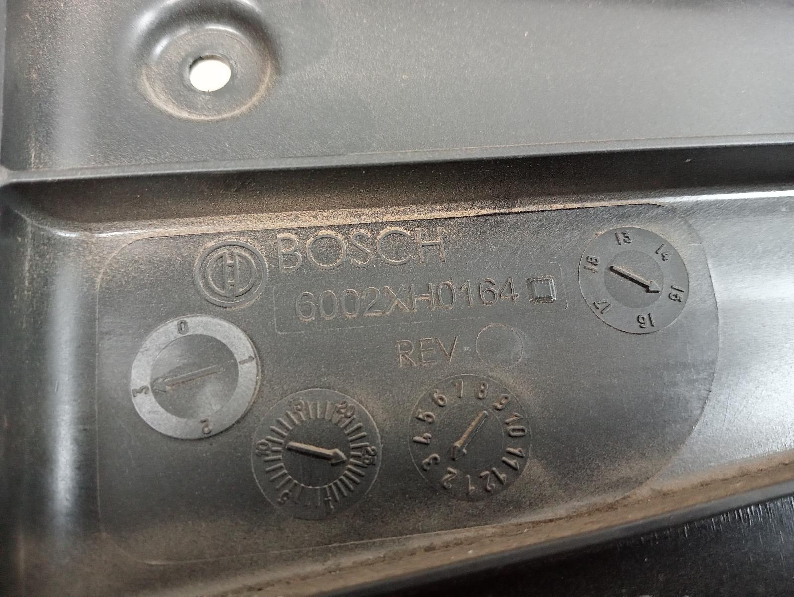 8963695