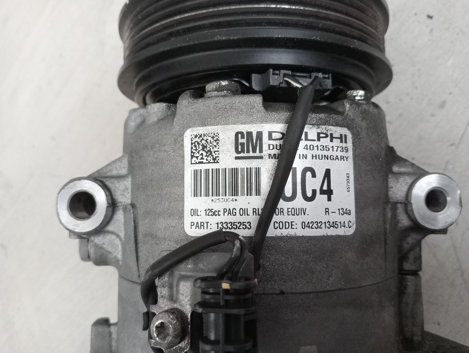 8950082