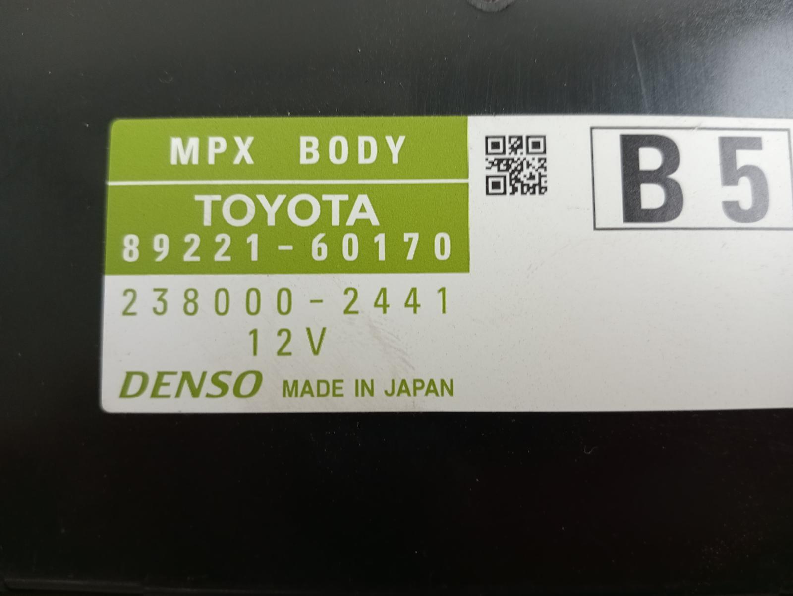 8831585