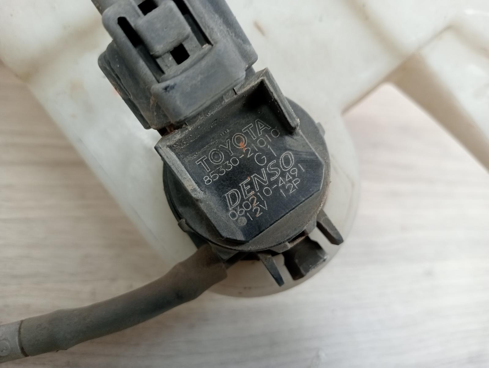 8972285
