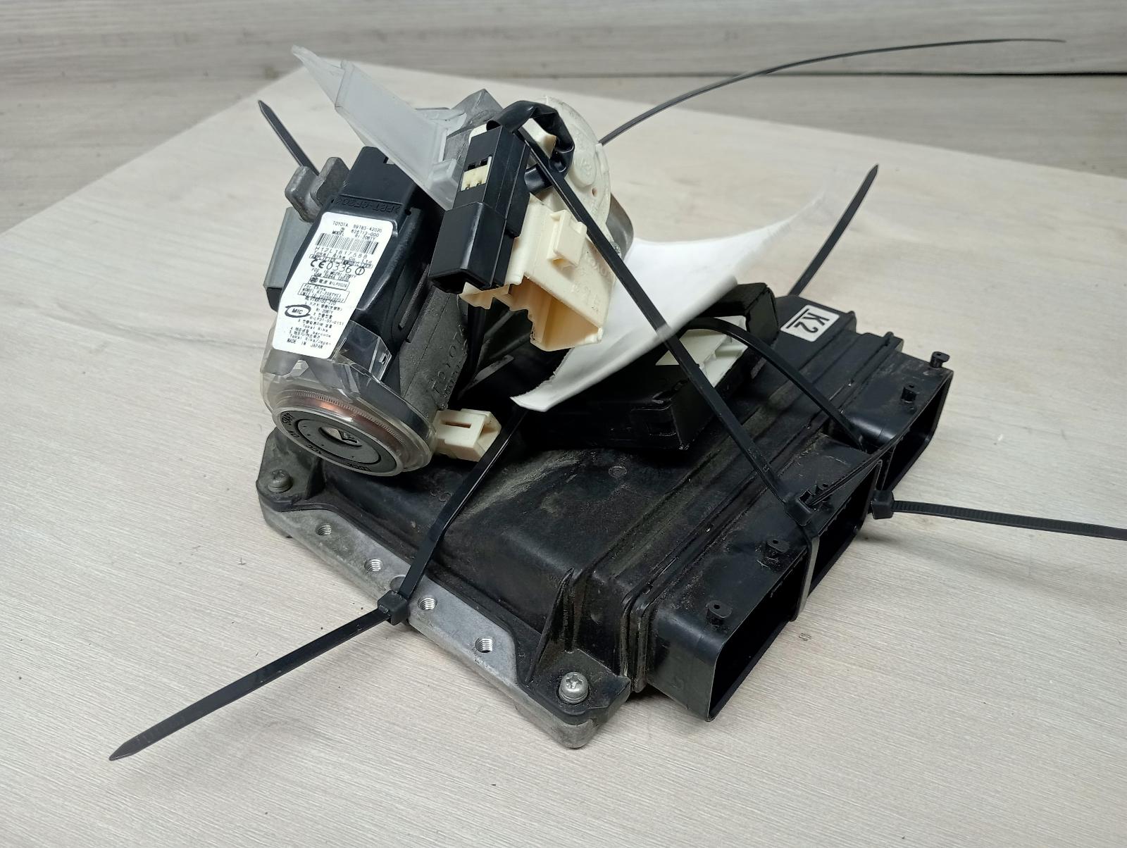 8965207