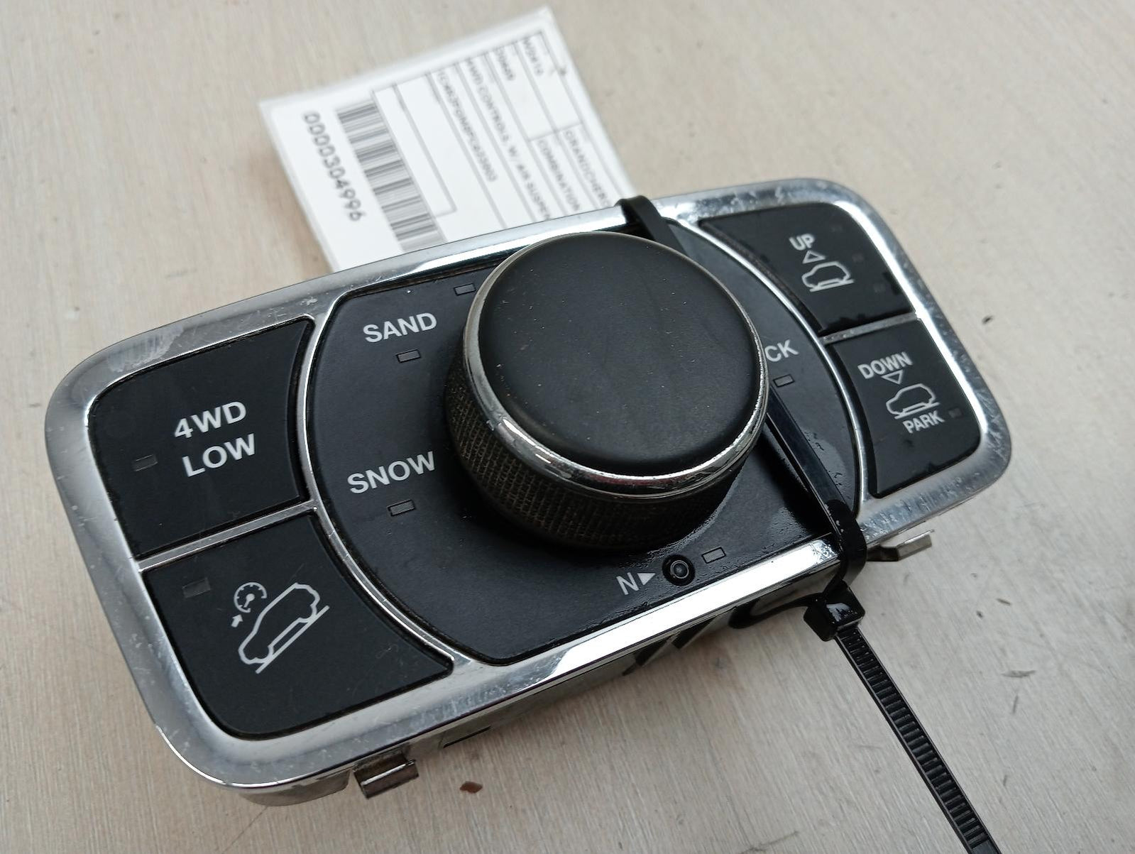 JEEP GRANDCHEROKEE COMBINATION SWITCH 4WD CONTROLS, W/ AIR SUSPENSION, OVERLAND/
