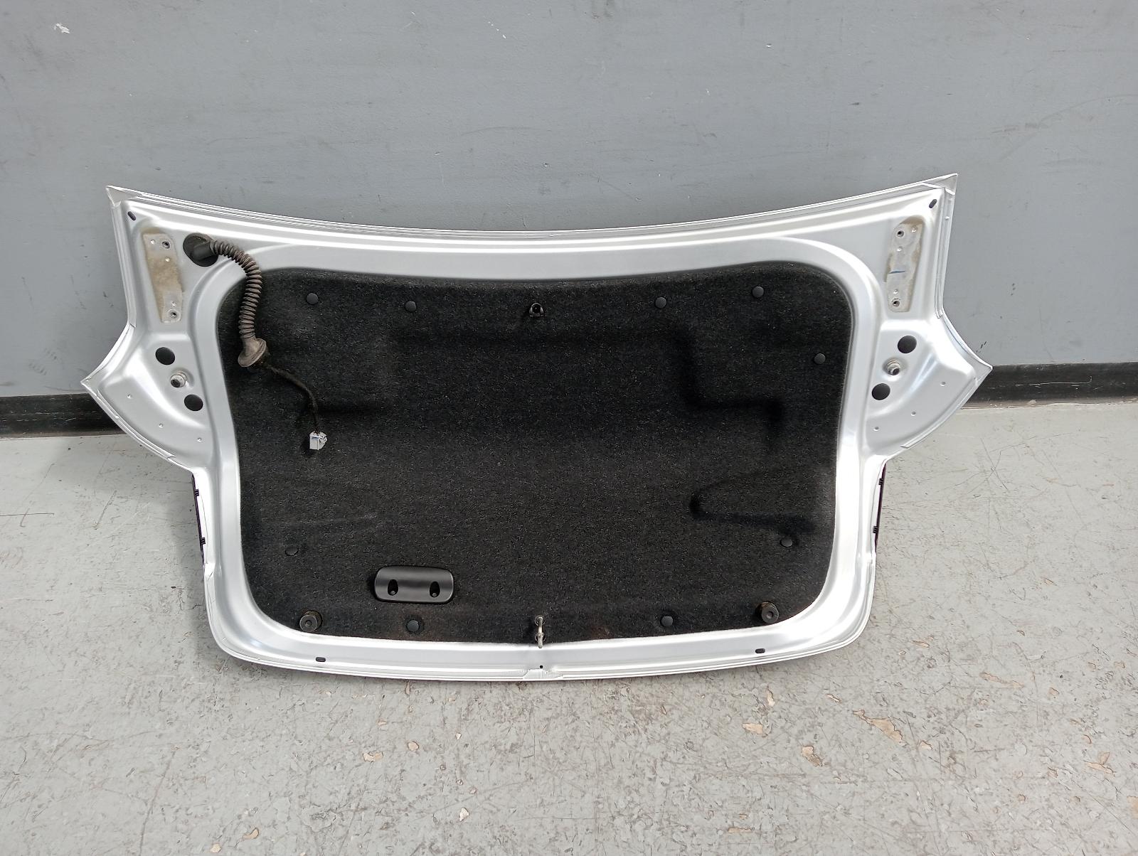 8863170