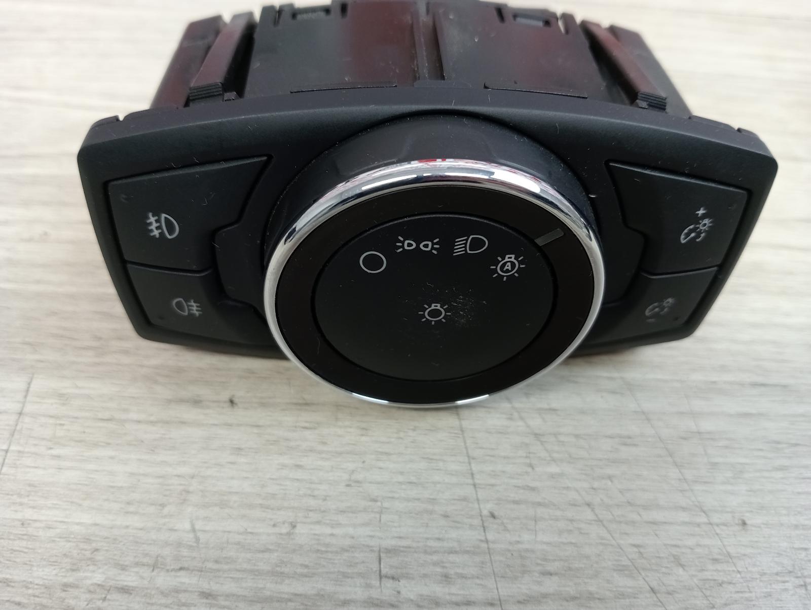8950915
