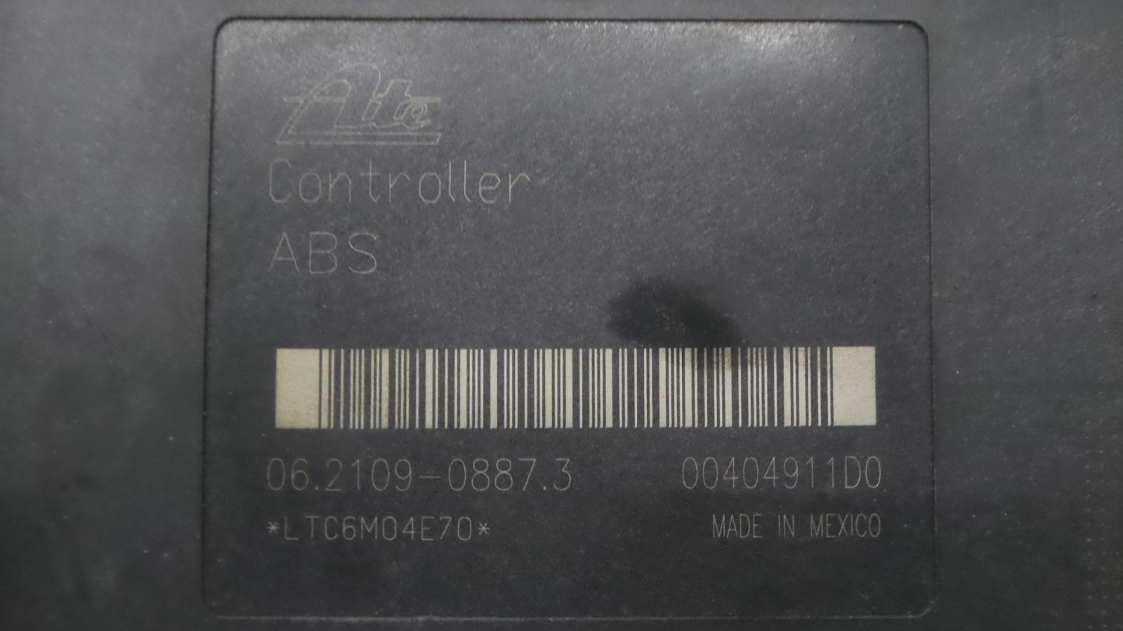 8946618