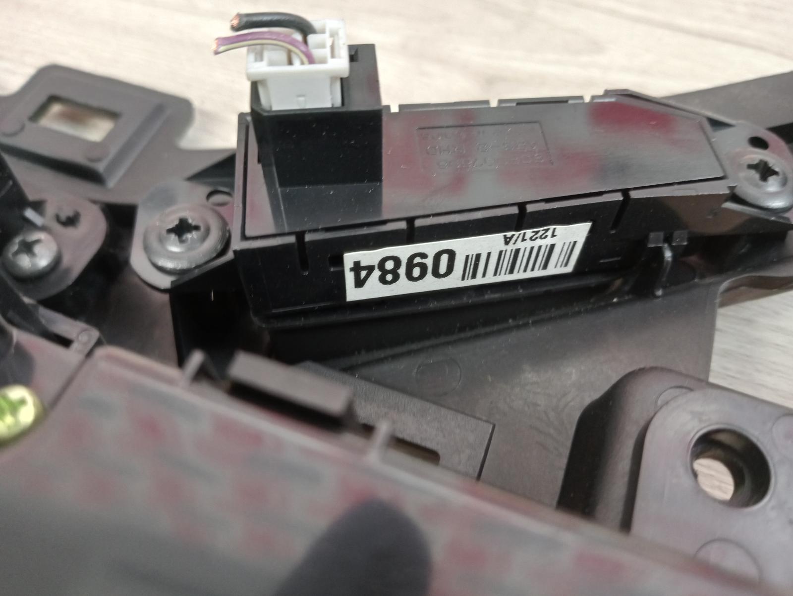 8982102