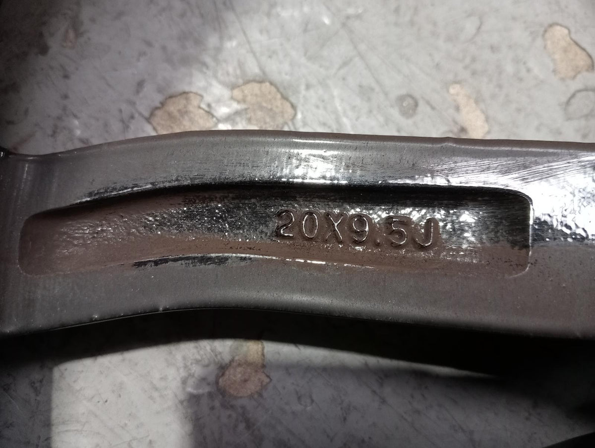 9008673