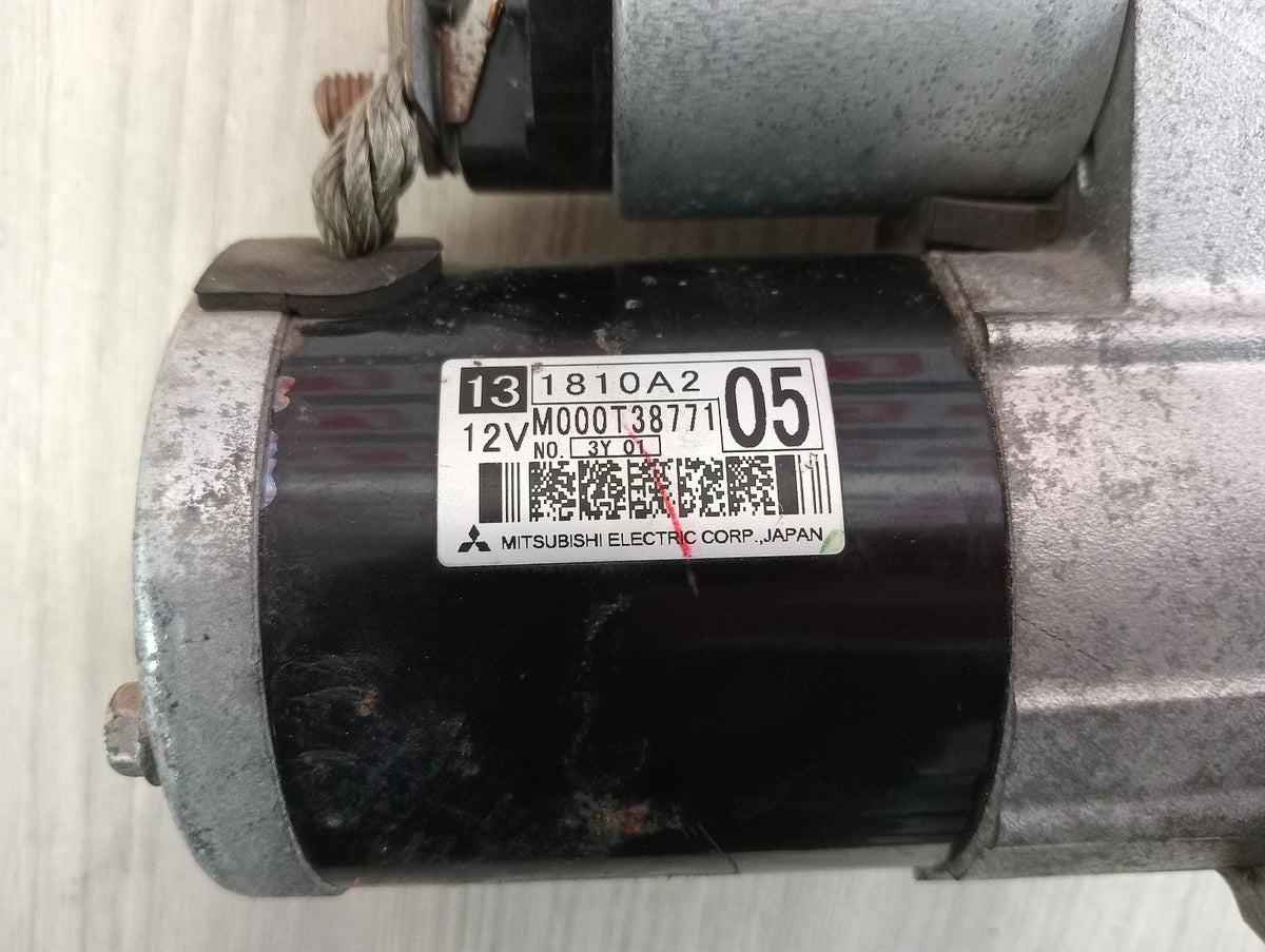 8992737