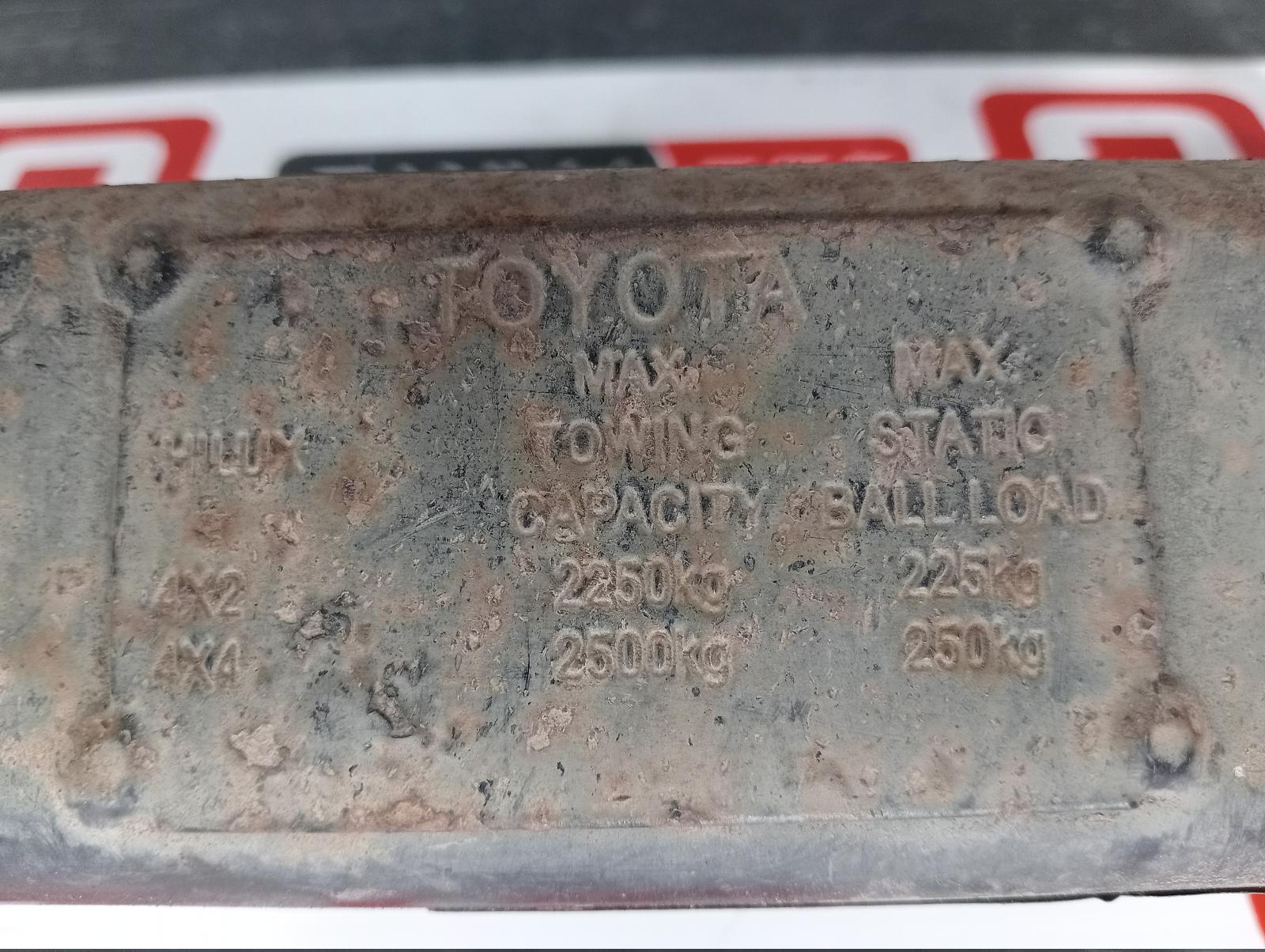 8952352