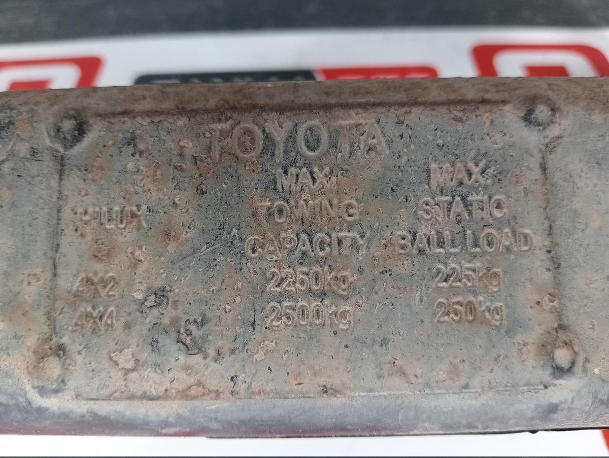 9050883