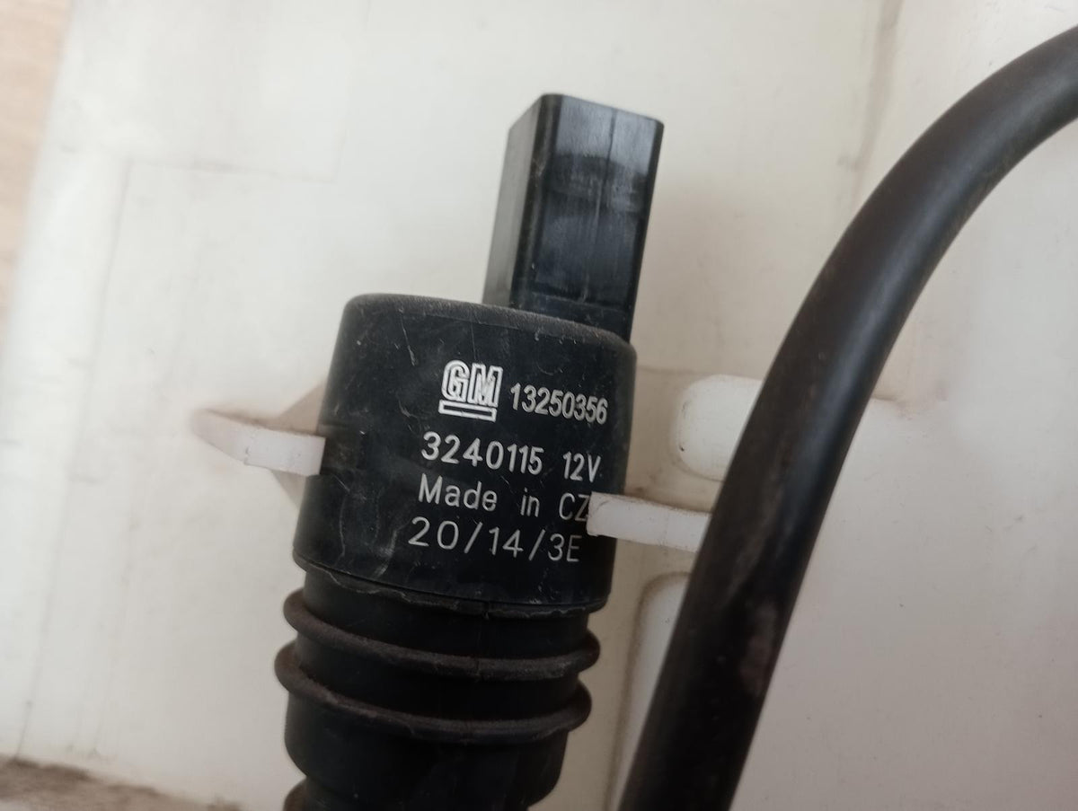 9052759
