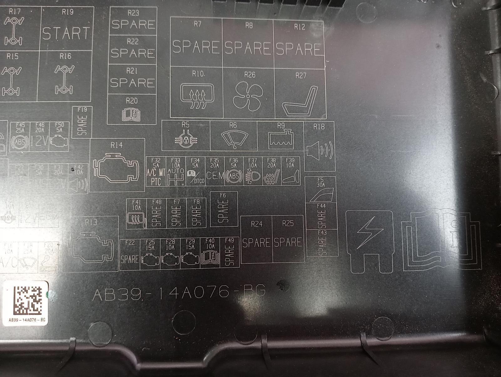 8960757