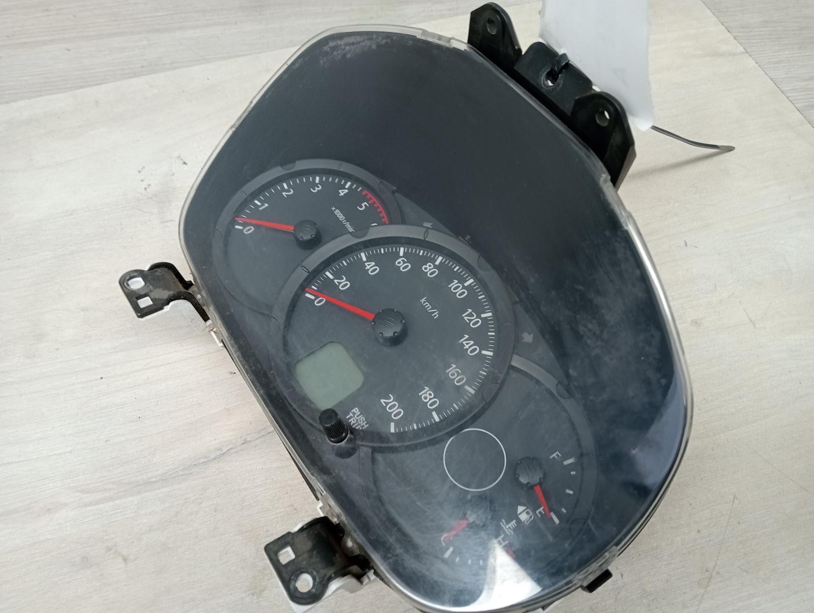 8950800