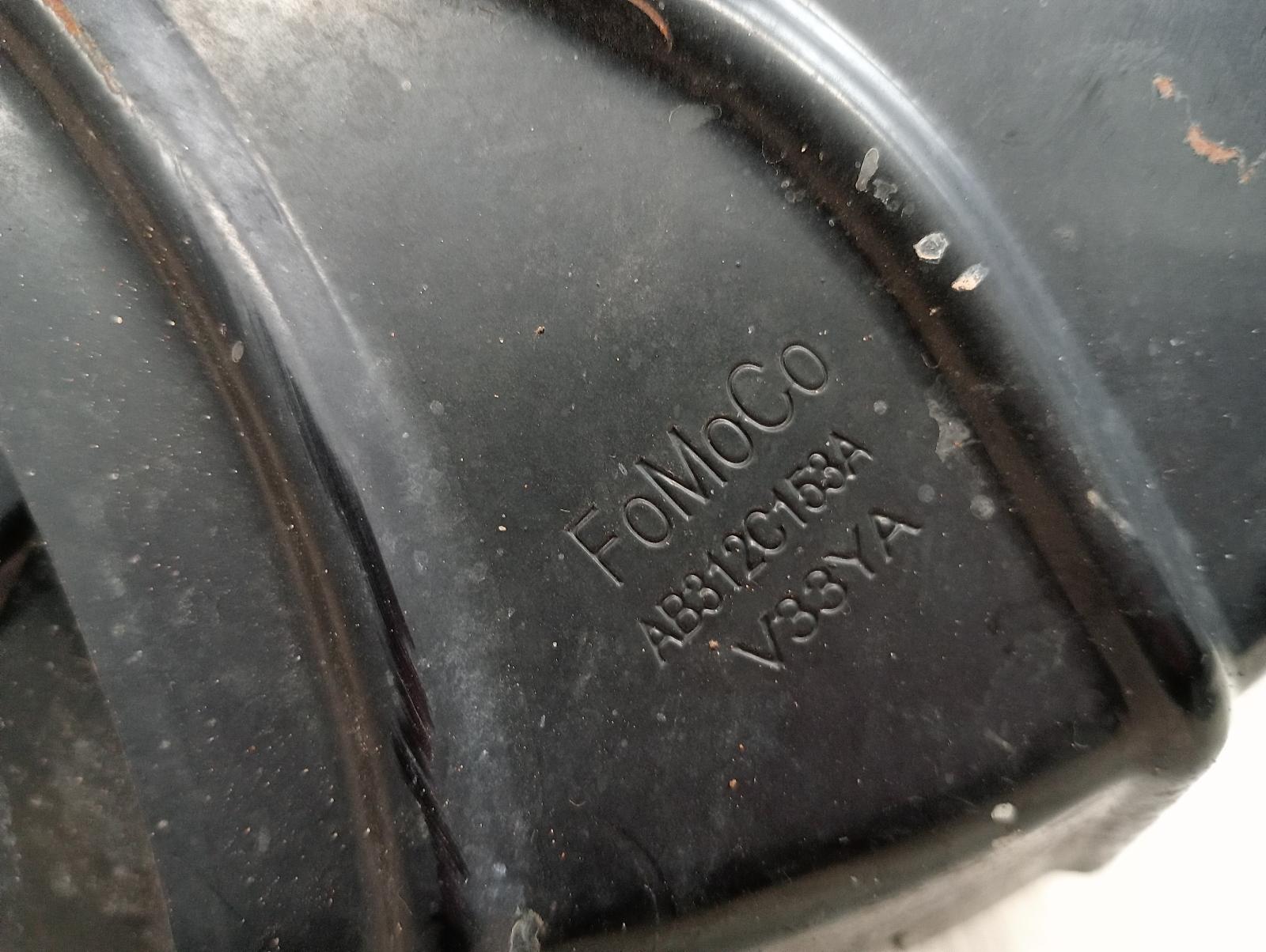 8876091