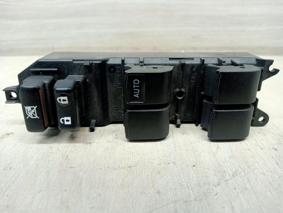 9008250