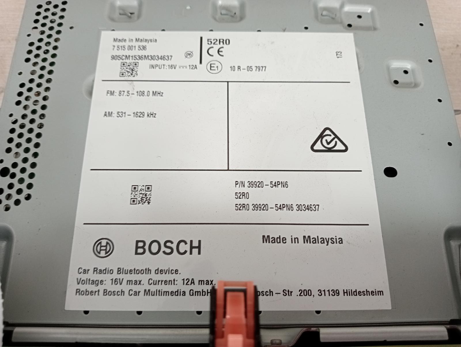 8830872