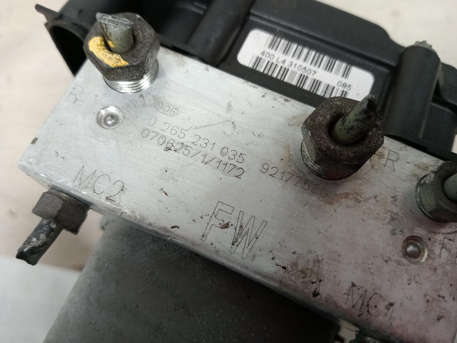 8768032