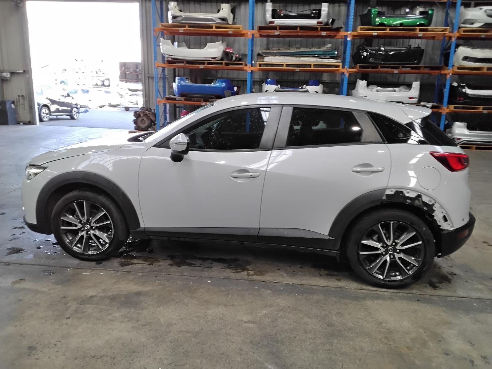 8956001