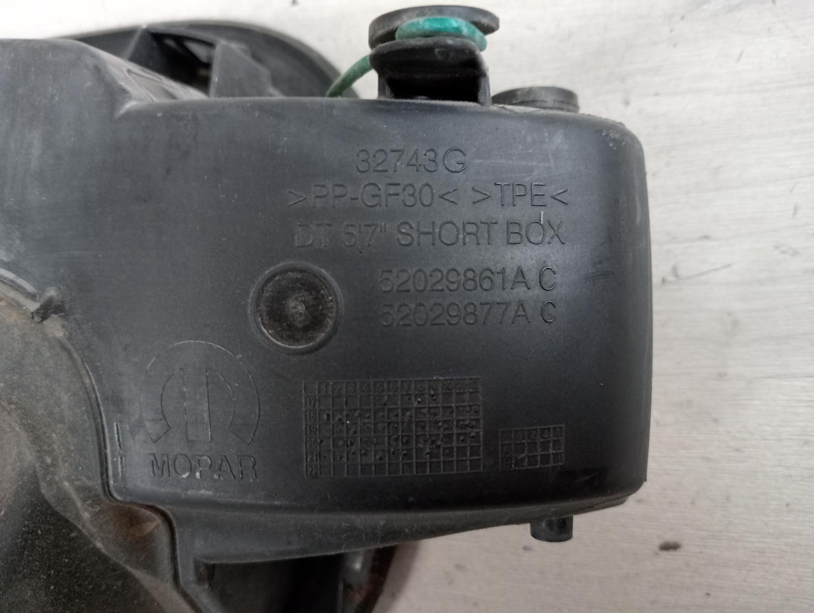 8952780