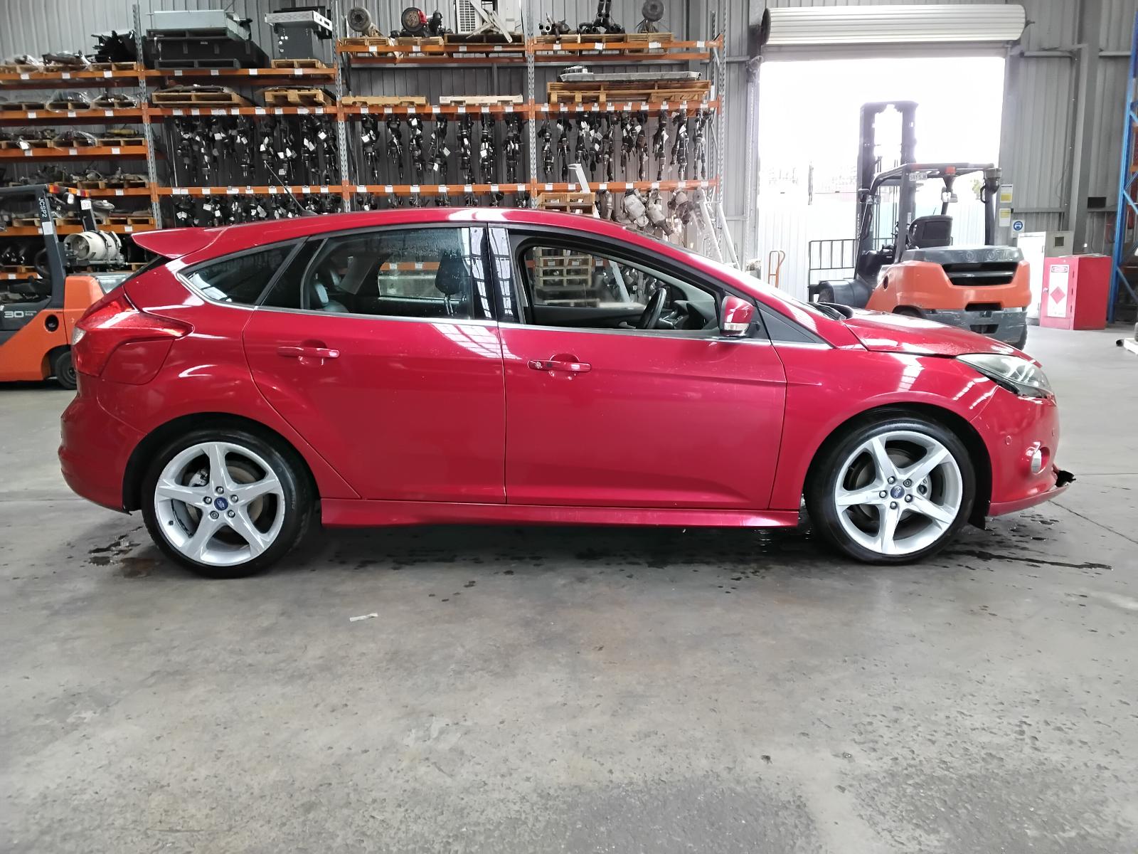 8956175