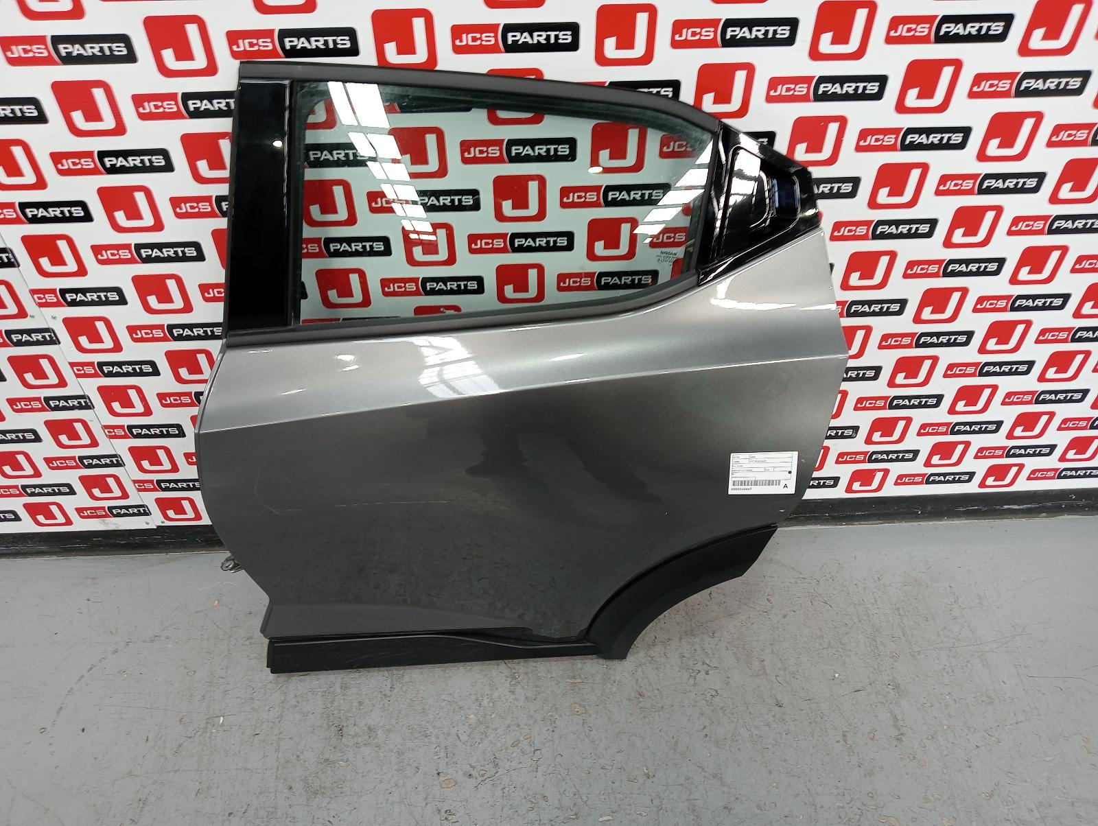 8946162