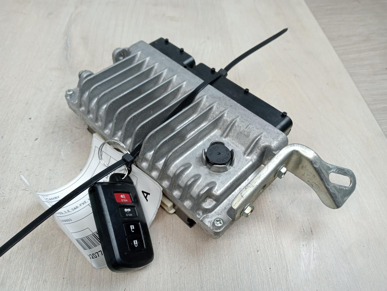 8960112