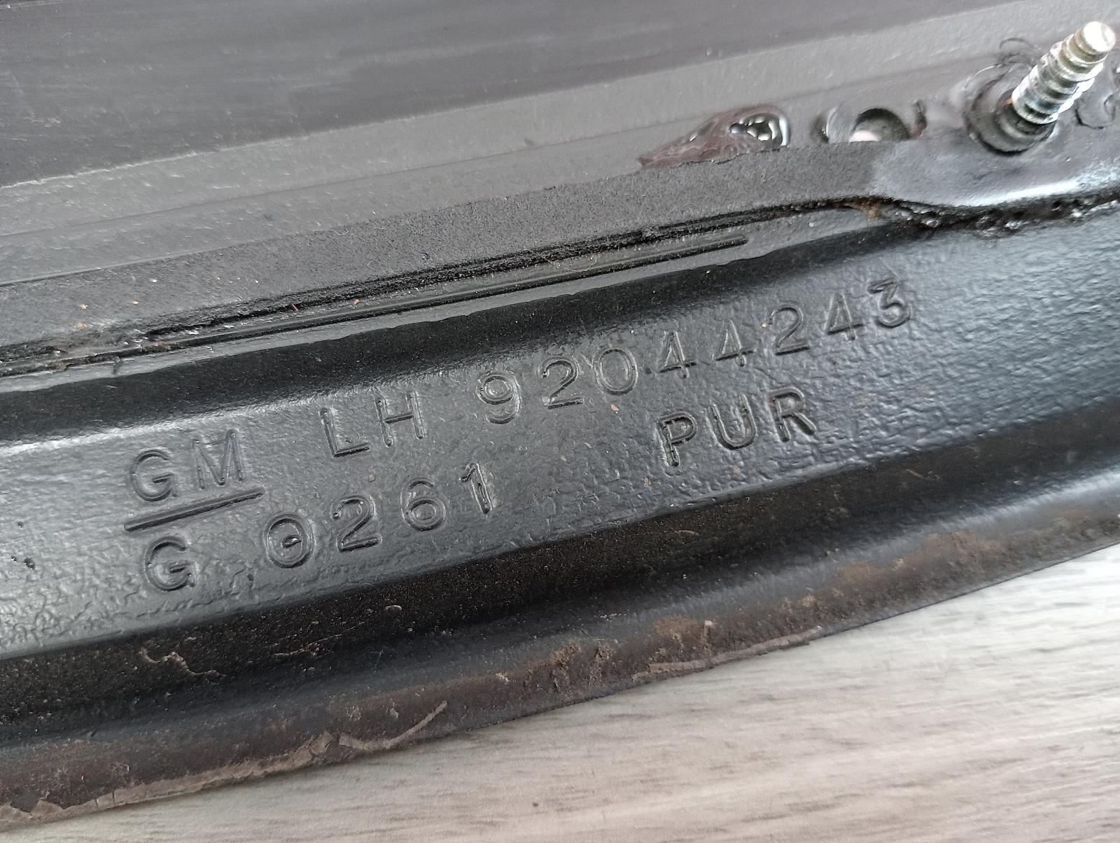 8981605